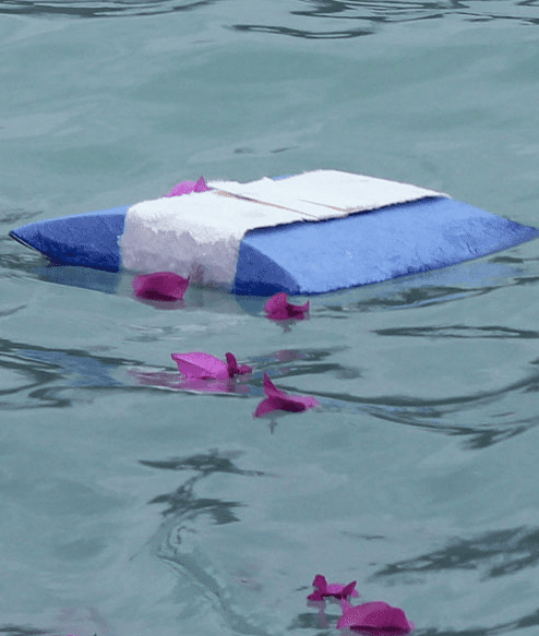 Urn for Water Floating